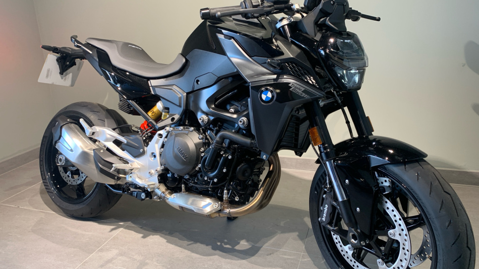 BMW F900 R (25MY)